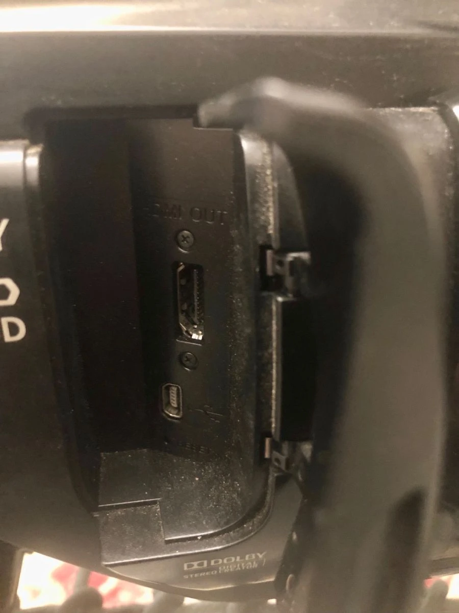 Vendora βιντεοκάμερα Sony Mc2000 σε άριστη κατάσταση 400 Euro δώρο φώτα η προβολακια και τρίποδας 9 Vendora βιντεοκάμερα Sony Mc2000 σε άριστη κατάσταση 400 Euro δώρο φώτα η προβολακια και τρίποδας - Image 7