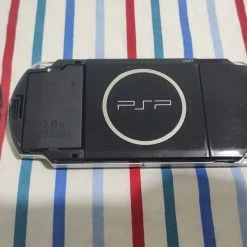 Vendora PSP 3000 που παίζει όλα τα παιχνίδια -vintage object shop d84aff766214a2f9582945a40bbbf789ac2eef4f xl