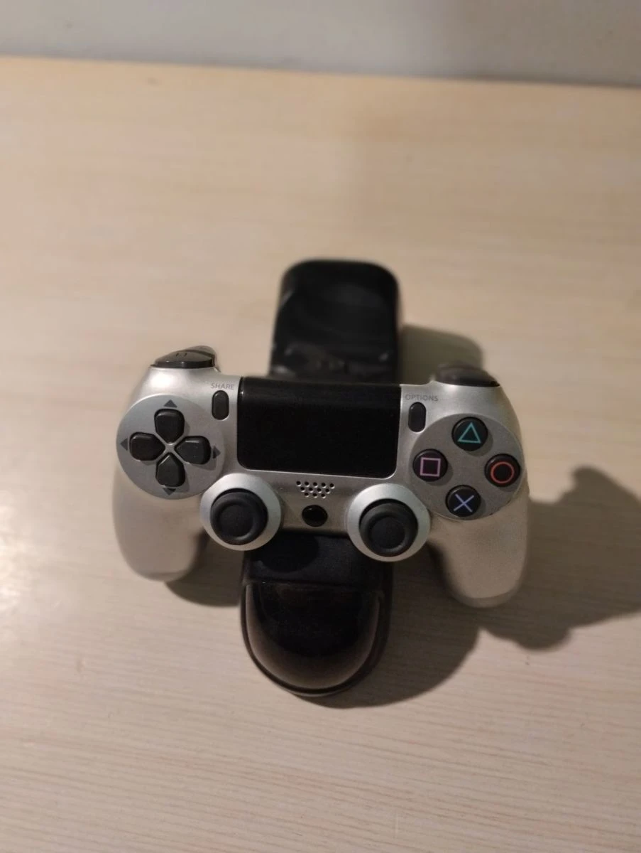 Vendora Ps4 προς πωληση 4 Vendora Ps4 προς πωληση - Image 2