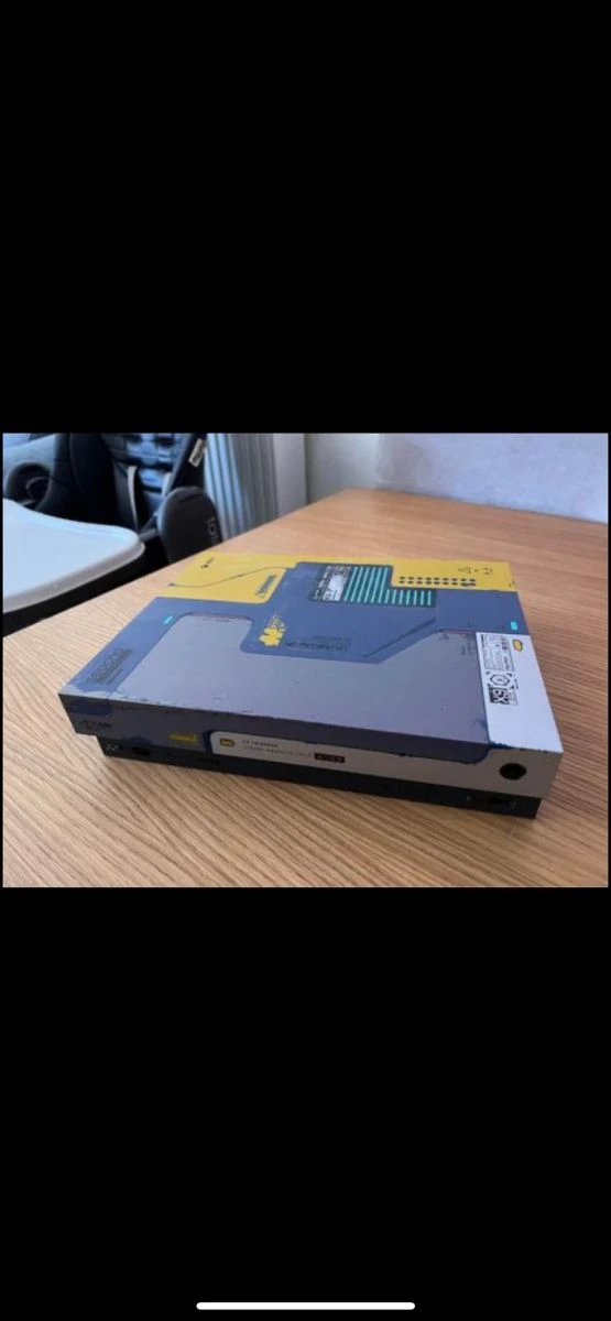 Vendora Xbox Cyberpunk Limited Edition 6 Vendora Xbox Cyberpunk Limited Edition - Image 4