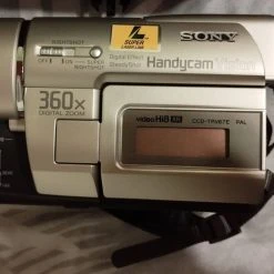Vendora Βιντεοκάμερα SONY σαν καινούργια πλήρως λειτουργική.