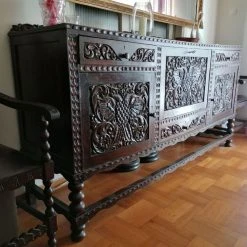 Vendora Σετ επίπλων σκαλιστά σκυριανά. (Τραπεζαρία,Μπουφές,Βιτρίνα,Τραπεζάκι,Καρέκλες,Πολυθρόνες,Φωτιστικό οροφής) -vintage object shop eadc79b8756c8e47fd2503eee0925d2c2d0b5183 xl