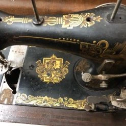 Vendora Ραπτομηχανή χειροκίνητη KAYSER του 1920-30 -vintage object shop f288b60f8eff6e166acb0788ee2b21d9dee8b6c9 xl