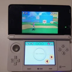 Vendora 3DS με 200 παιχνιδια! Αθηνα ή Πατρα για χερι με χερι ή αποστολη ΔΩΡΕΑΝ