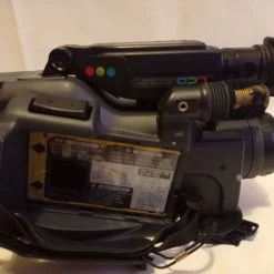 Vendora ΒΙΝΤΕΟΚΑΜΕΡΑ SHARP VL-C7950 VHSC PAL QUICK ZOOM 12 COLOR VIEWFINDER (ΑΠΟ ΑΓΓΛΙΑ) -vintage object shop fb452c9a93d3b0866d54dc54740d1de122293499 xl