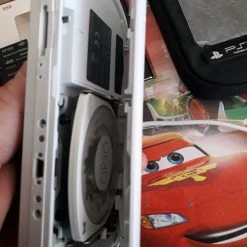 Vendora PSP WHITE JALIBREAK WITH 1 TB MEMORY AND 2 MEMORY CARD -vintage object shop fd45ccdf034bf4af31b02c8134acff6b8cdba692 xl